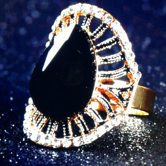 Ring - Picture 2 of 3